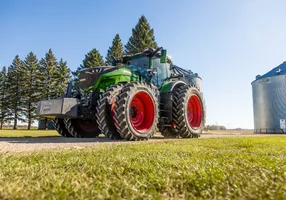 fendt 1000 vario on farm