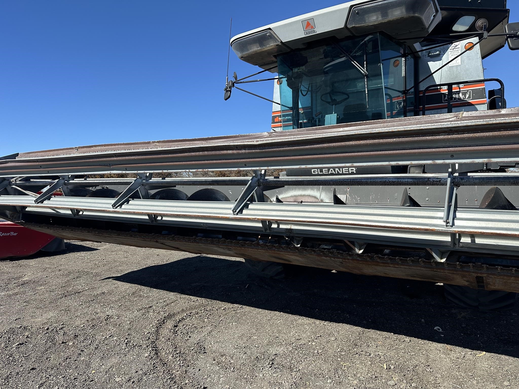 1994 Gleaner R72