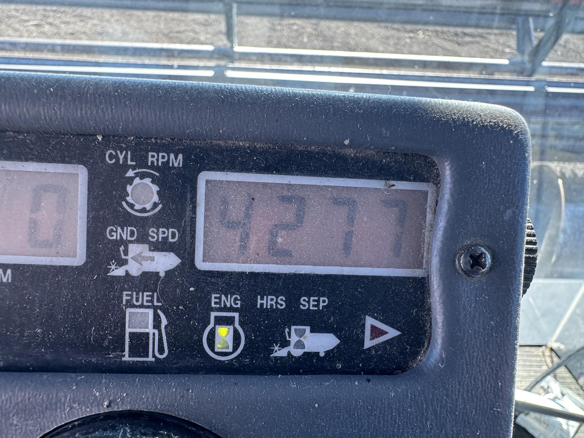 1994 Gleaner R72