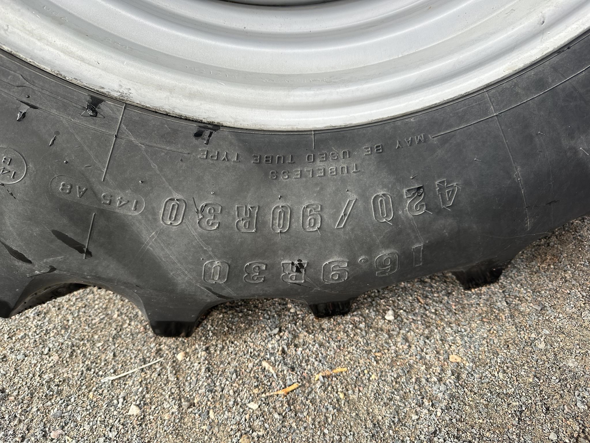 2020 Massey Ferguson 7724S