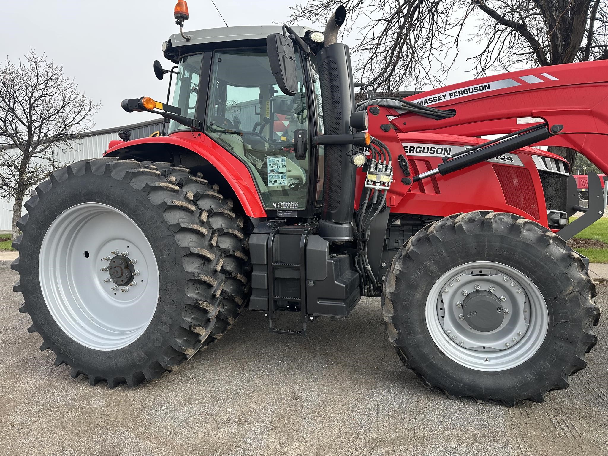 2020 Massey Ferguson 7724S