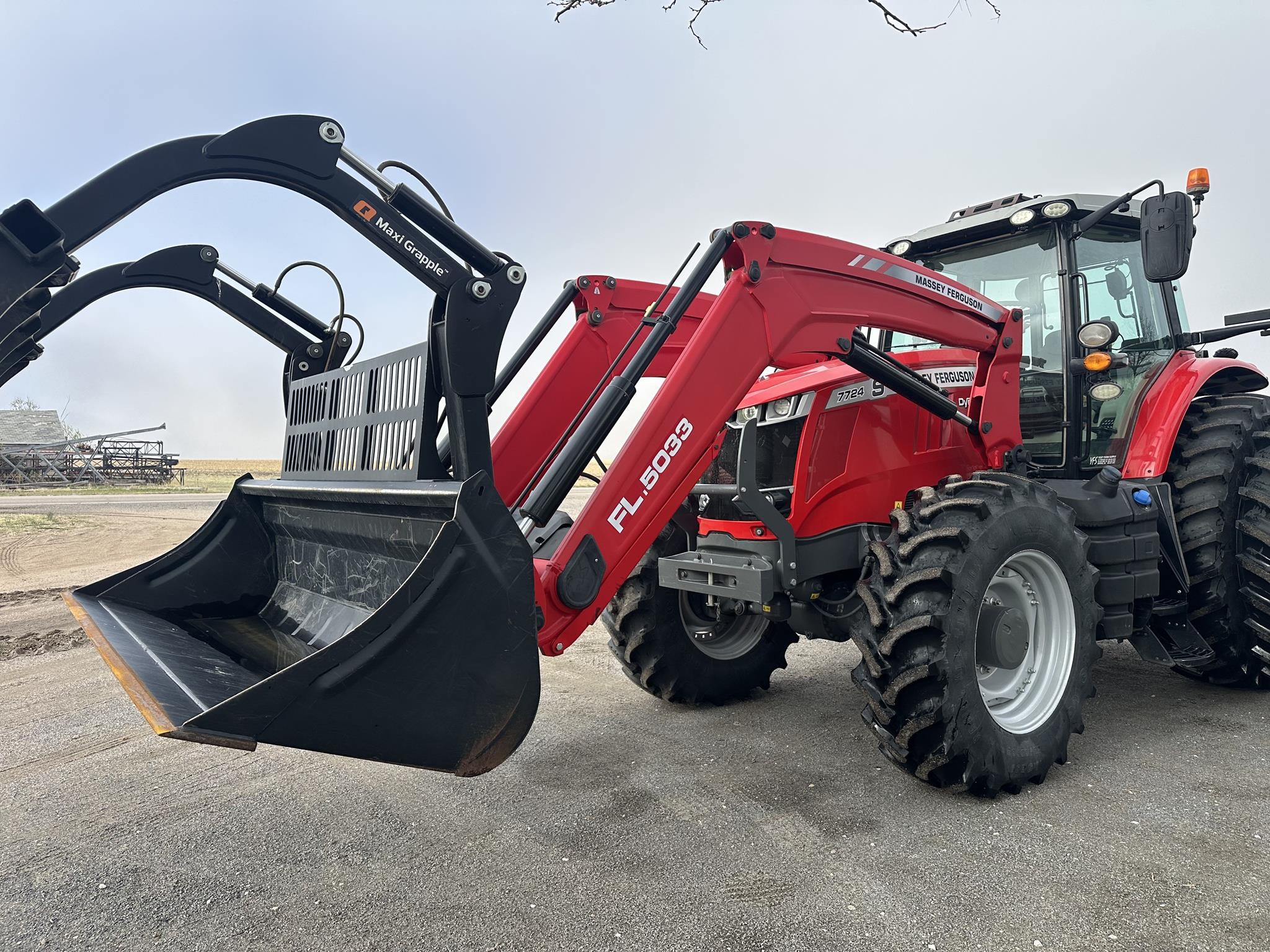 2020 Massey Ferguson 7724S