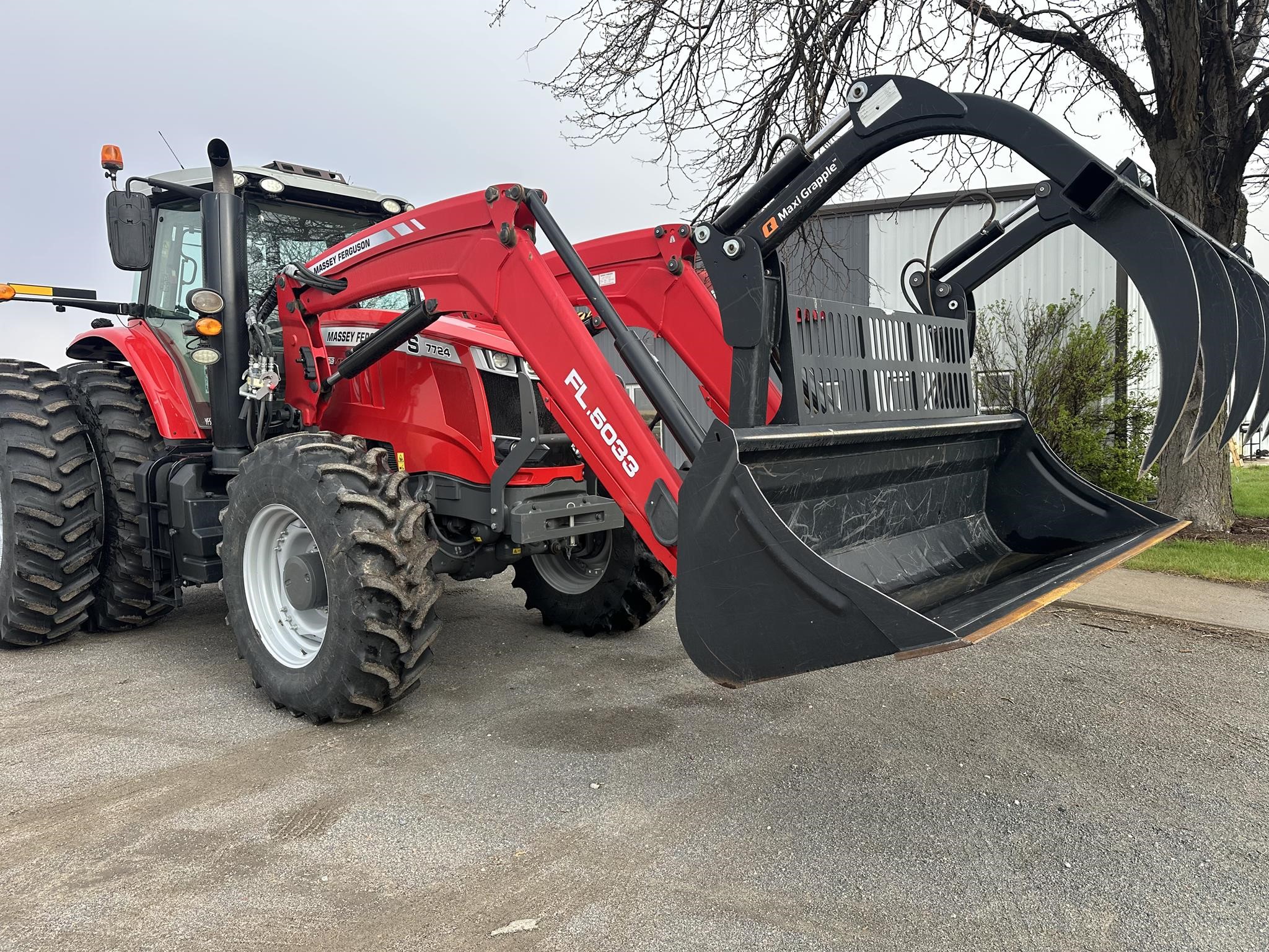 2020 Massey Ferguson 7724S